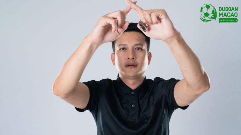 Công nghệ VAR cũng có nhiều tranh cãi nhất định